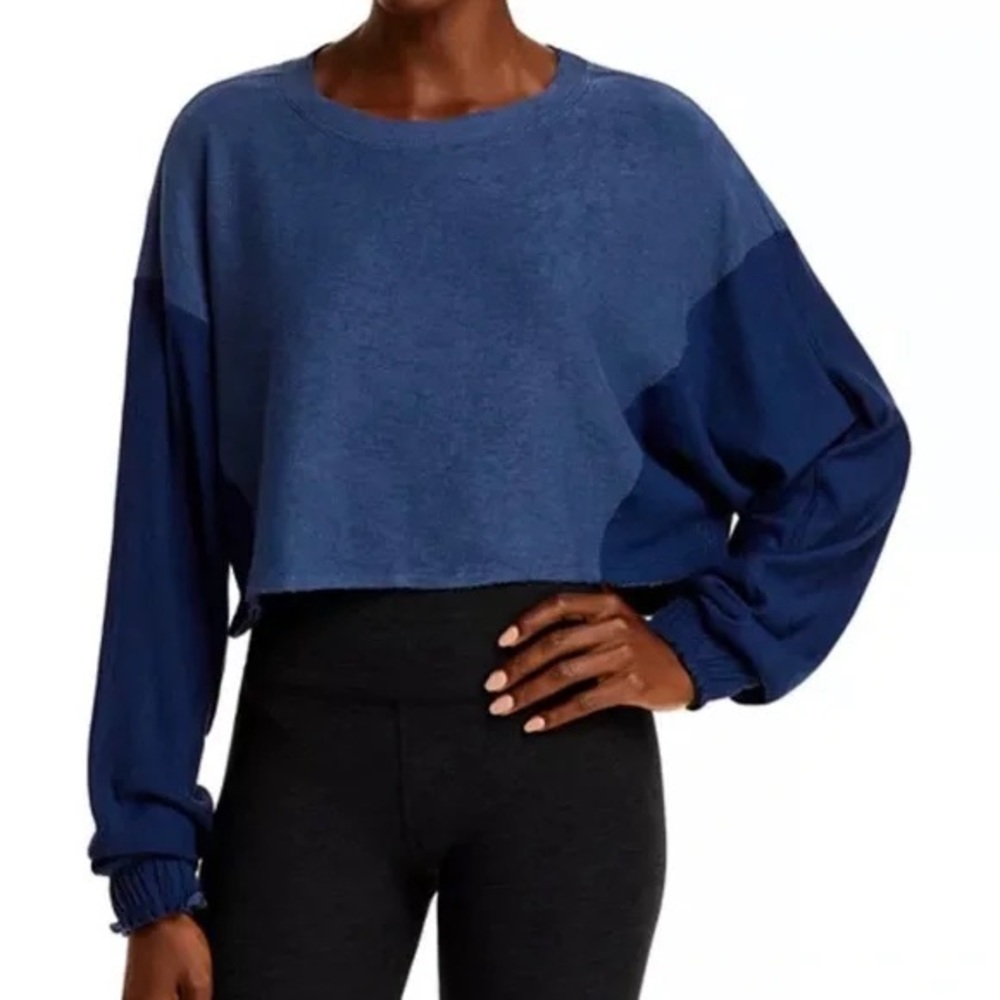 NWOT FREE PEOPLE MOVEMENT Surfside Crop Pullover Sweatshirt